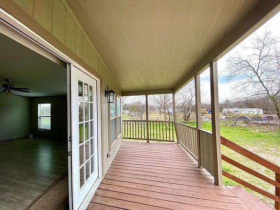 3rd image of 229 Oakdale Dr