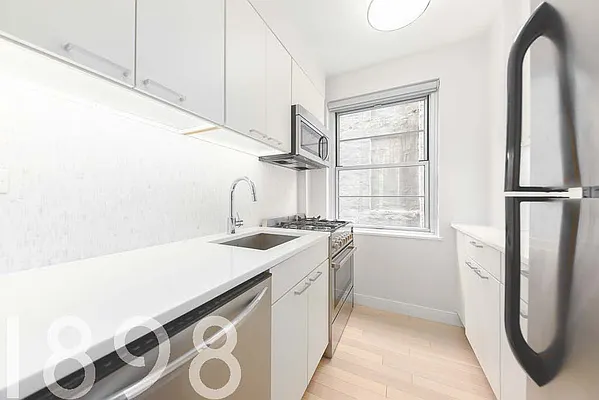 Rented by A&E Real Estate Management | media 8