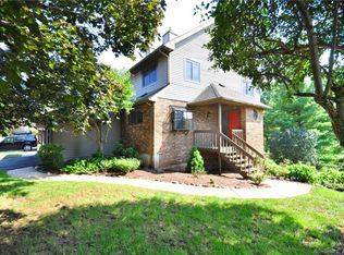 253 Foxboro Dr UNIT 253, Newington, CT 06111