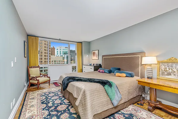 Sold by Compass | media 19