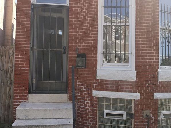 1813 Aiken St