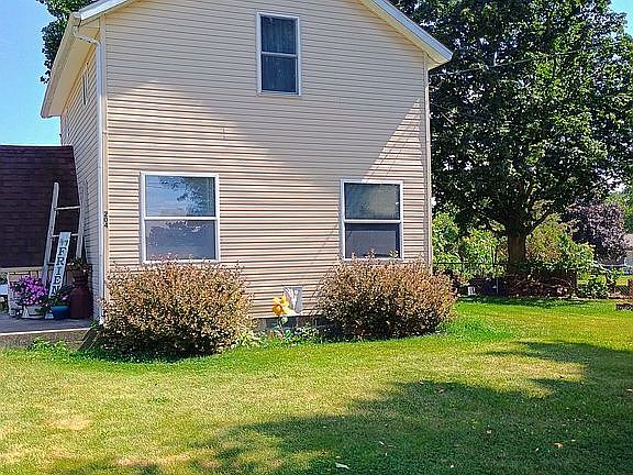2nd image of 204 N Ray St