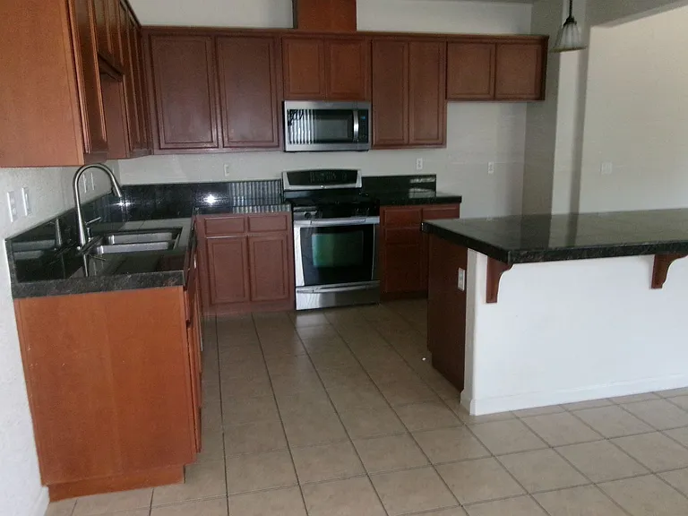 1508 Beck Cir — Photo 5