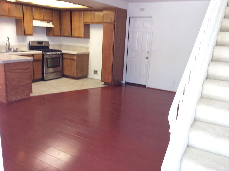 1st image of 820 W Glentana St APT 3