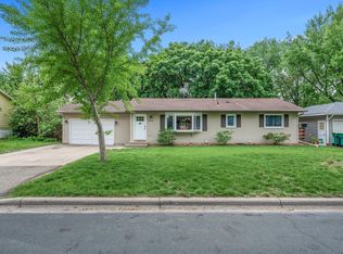 2046 Jade Ln, Eagan, MN 55122