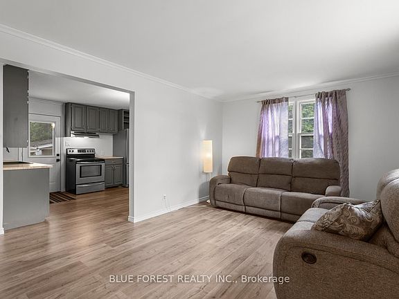 5th image of 1877 Royal Cres