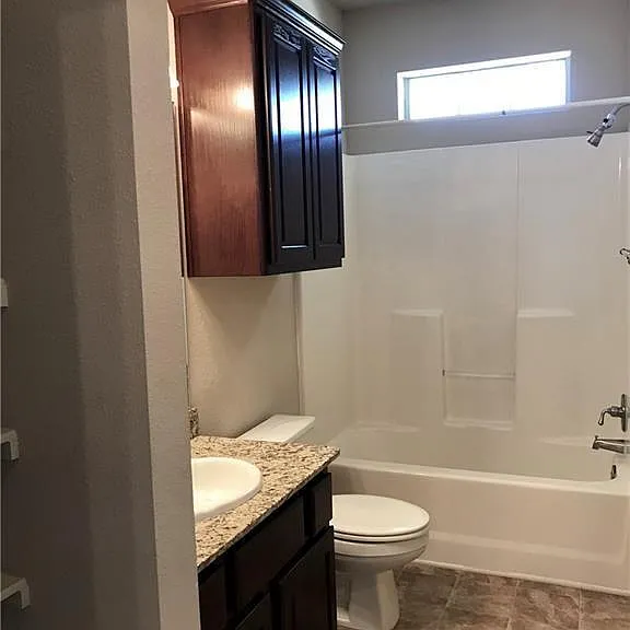 140 Forest Dr — Photo 13