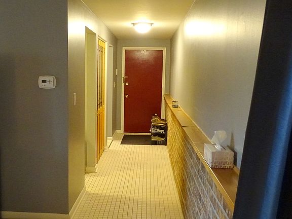 5th image of 2149 Country Club Dr APT 1