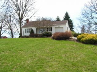 672 Wilson Creek Rd, Lawrenceburg, IN 47025