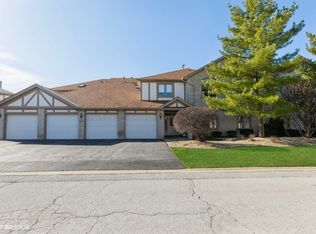 6411 Pine Trl #1, Tinley Park, IL 60477