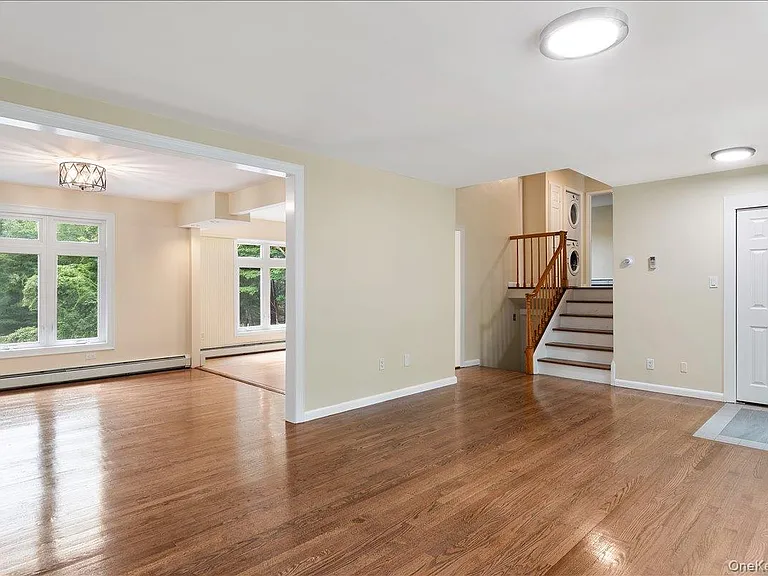 674 Sprout Brook Rd — Photo 7