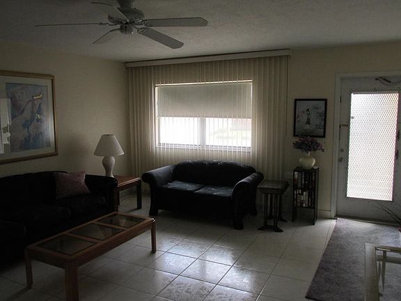 2nd image of 224 Brittany E