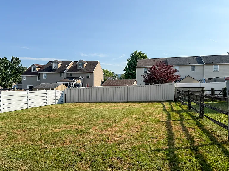 84 Red Stone Cir — Photo 34