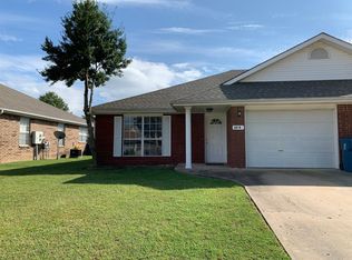 60 Holly Dr #B, Bentonville, AR 72712