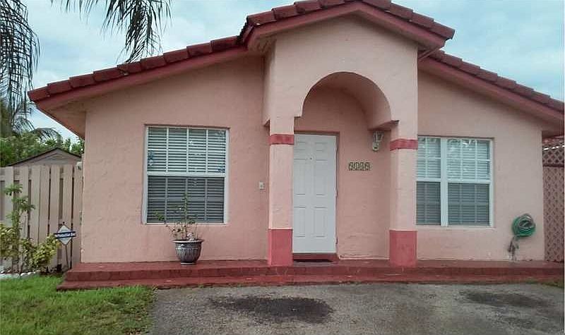 1st image of 9149 NW 114th St