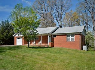 44 Skyline Dr, Canton, NC 28716
