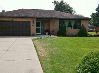 3044 Stieg Rd, North Tonawanda, NY 14120