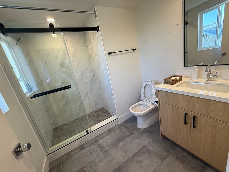 222 N Coronado St #222 — Photo 17