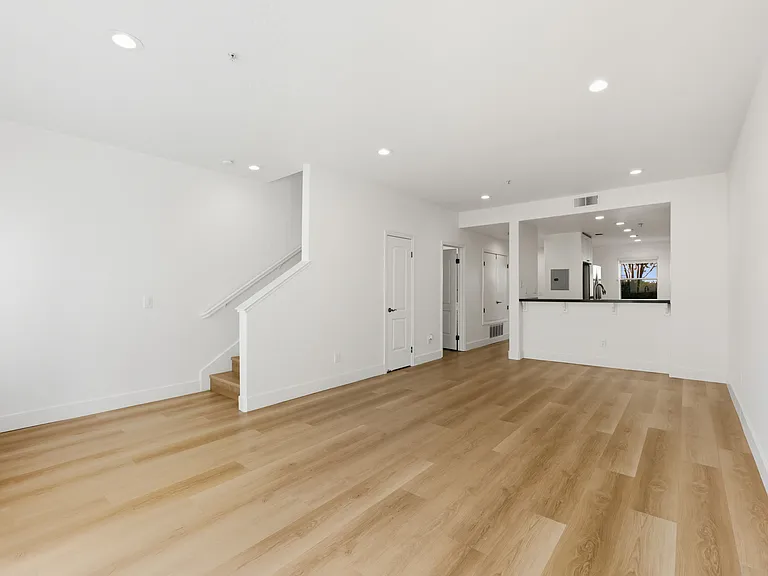 Stevens Creek Villas — Photo 60