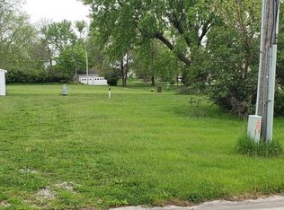 910 E Washington St, Centerville, IA 52544