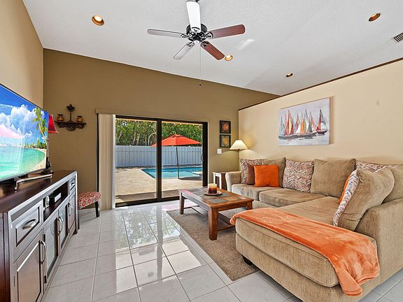 5th image of 4740 NW 75th Street NW