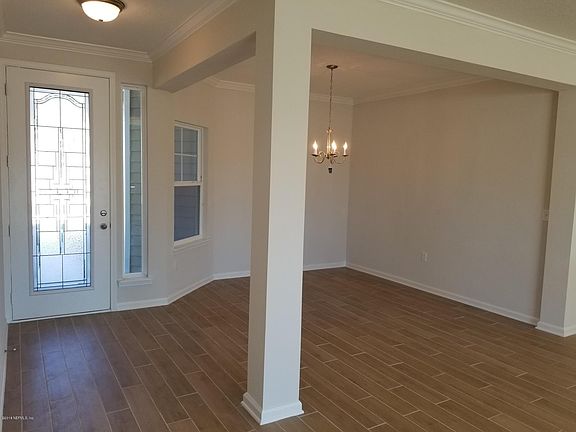 4th image of 693 Montiano Cir