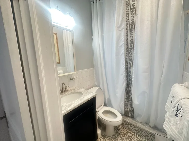 1332 Belvedere Ave — Photo 17