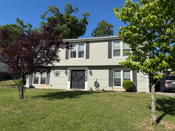 5738 Merriman Rd, Roanoke, VA 24018