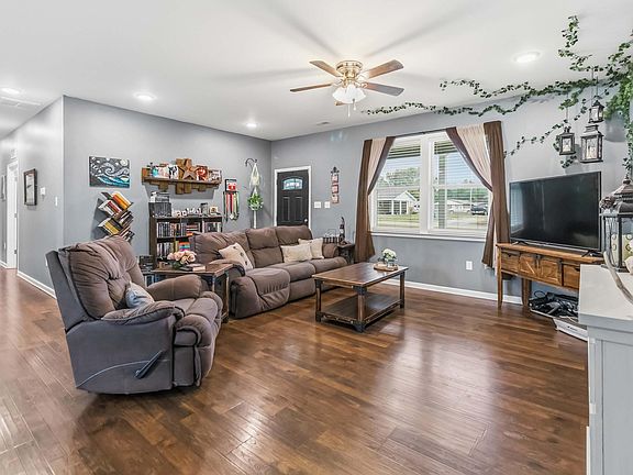 5th image of 24 Brook Way