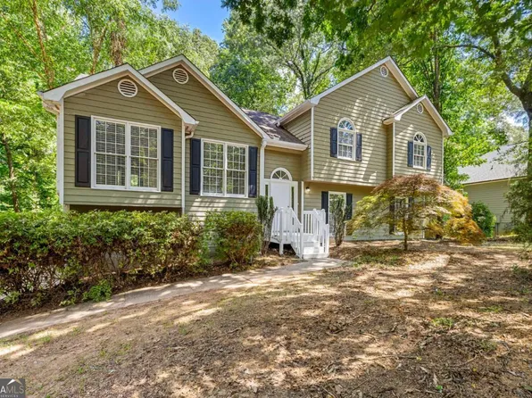 5065 Doubletree Dr, Cumming, GA 30040