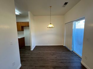 718 Orchid Dr, Bakersfield, CA 93308