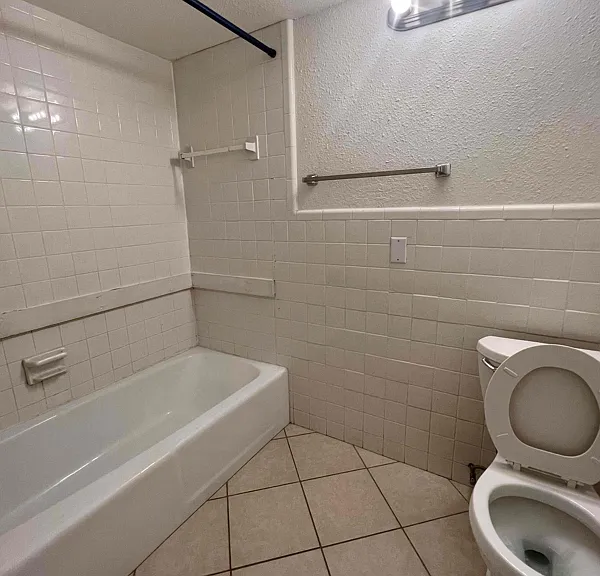 401 Buchanan Dr — Photo 3