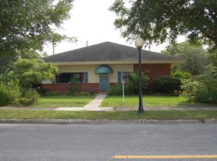 2190 Lakeview Dr, Sebring, FL 33870
