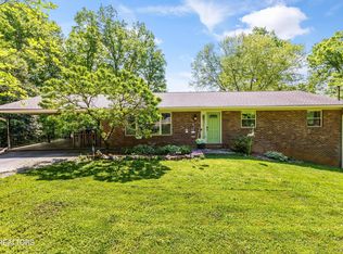 912 Lester Rd, Knoxville, TN 37920