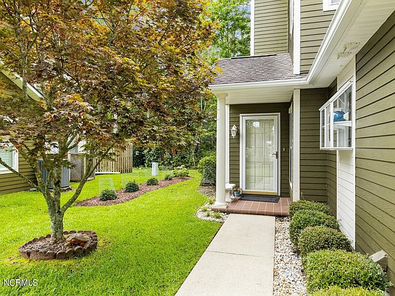 4th image of 601 Cedarwood Village #601