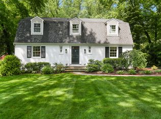 23 Nearwater Ln, Darien, CT 06820