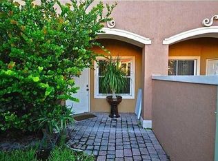 622 SW 106th Ave, Pembroke Pines, FL 33025