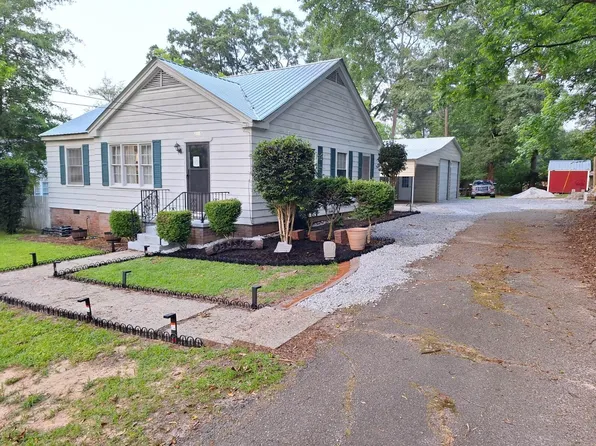 3115 N 5th Ave, Laurel, MS 39440