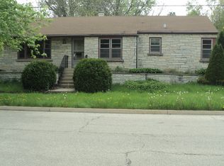 1610 N Ash St, Waukegan, IL 60085