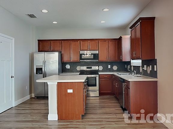 4th image of 7105 Feather Wood Dr