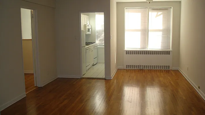 Rented by Metropolitan Equities | media 8