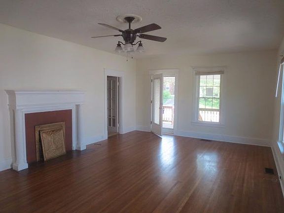3rd image of 214 Danville St