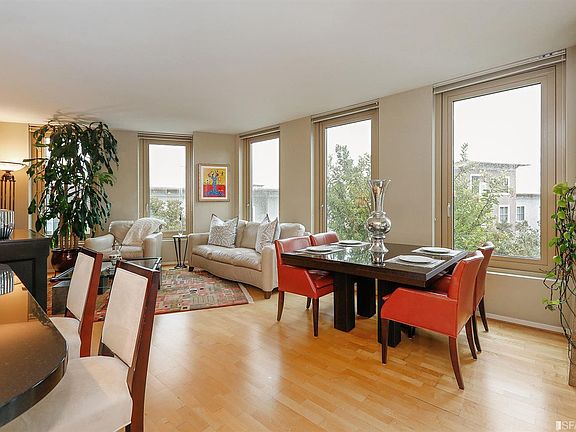 3rd image of 88 King St Unit 425