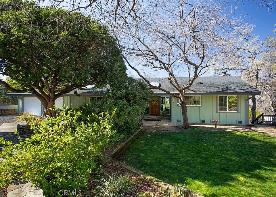 1st image of 210 Riverview Dr