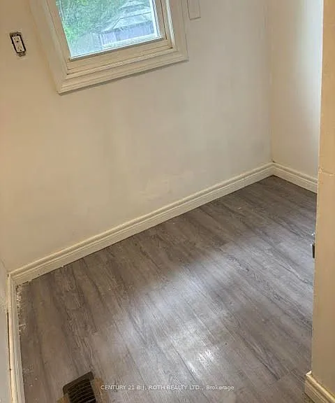 174 Borland St E #4 — Photo 26