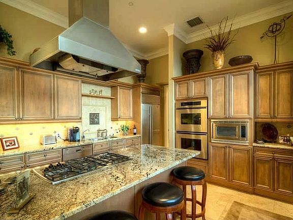 4th image of 2828 Hood Street 1706 #1706