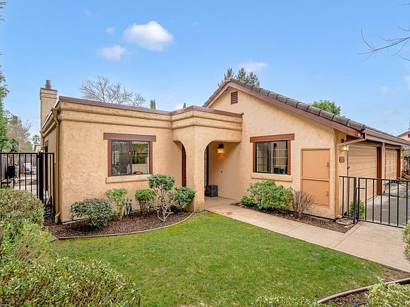 5th image of 405 La Quinta Ln