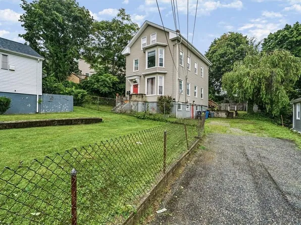 216 Maplewood Ave, Cranston, RI 02920