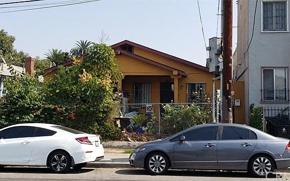 4th image of 1146 S Normandie Ave