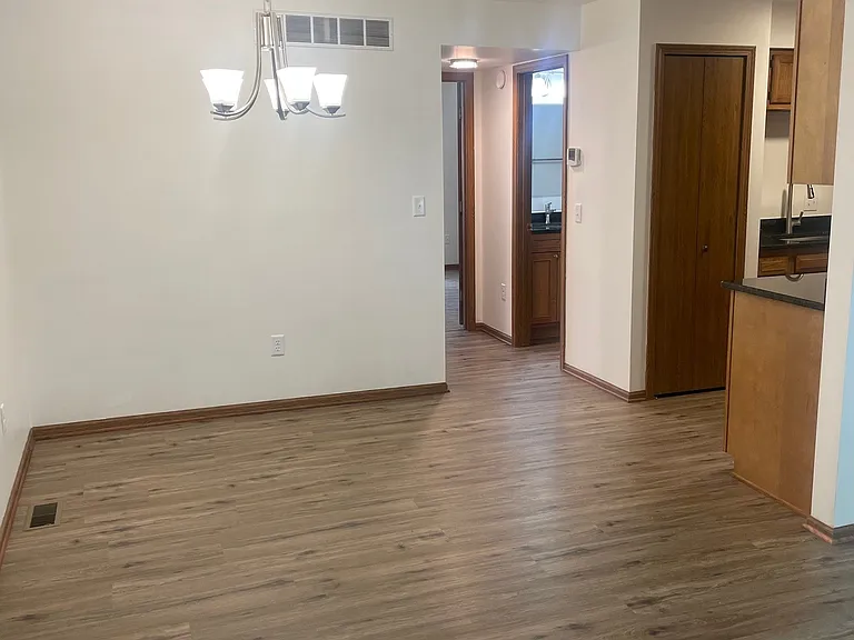 662 N 3rd St #2 — Photo 9